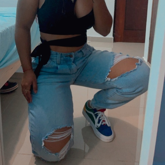 Distressed Pants - Picture 4 of 6